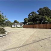 Harris-Cook Bridal Suite