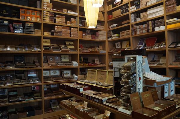 Silver Leaf Cigar Lounge